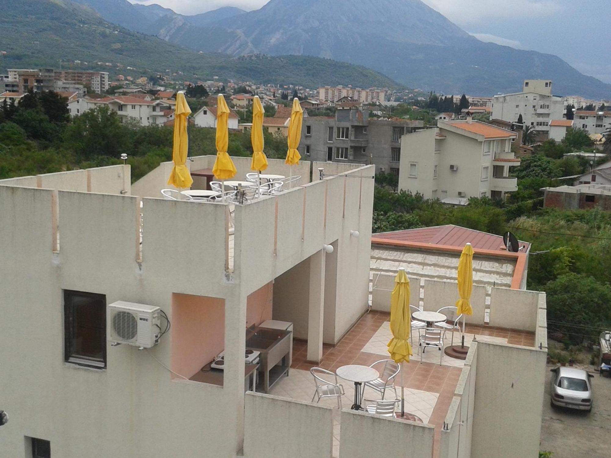 Apartments Bojanic Бар Екстер'єр фото